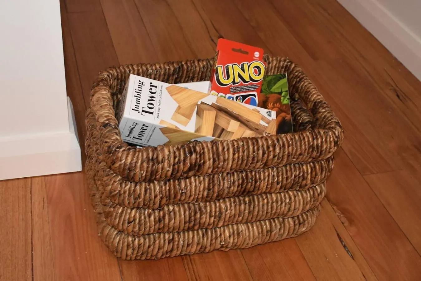 Funky Den Is Bold And Vibrant With Deep Tub And Parking Διαμέρισμα Χόμπαρτ